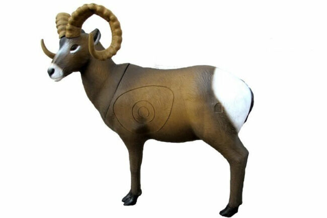 SRT 3D Tier Rocky Mountain stehend